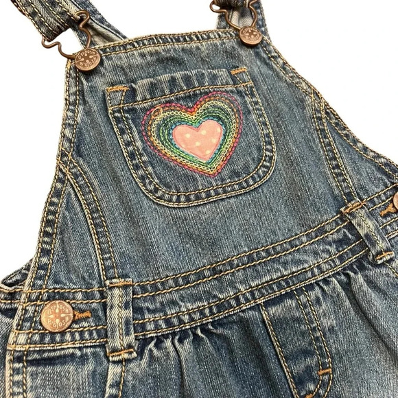 OshKosh Ruffled Heart Embroidered Shortall Overall‎ Bob Vestbak 2T - Picture 2 of 8